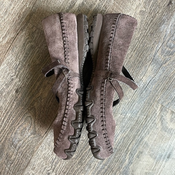 Sketchers leather mary jane chocolate brown memory foam shoes - Picture 3 of 11